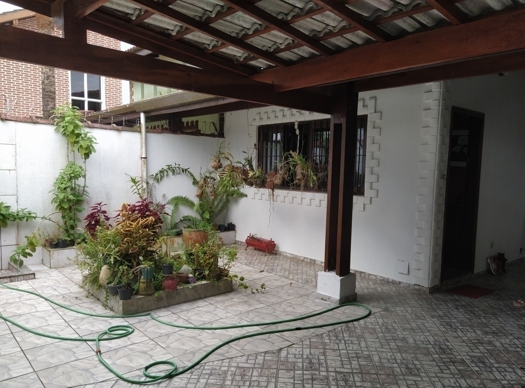 CASA NO CENTRO -  700m da praia