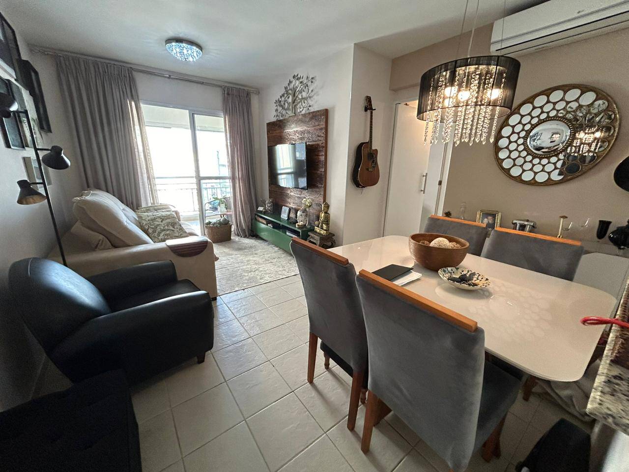 Apartamento Moderno na Enseada de Bertioga - MAITINGA  - Ed. Frente ao mar.